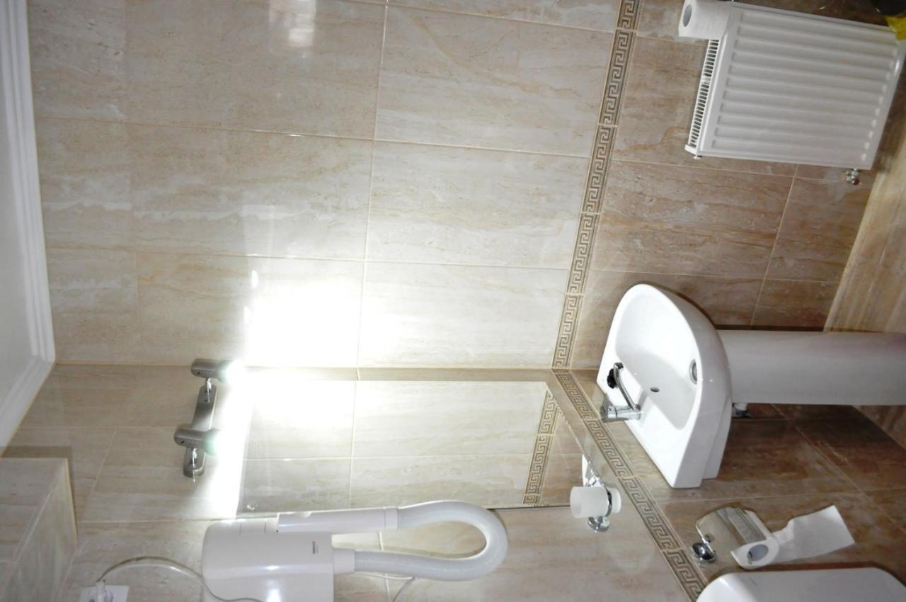 Hotel Andrei Кымпия-Турзи Экстерьер фото