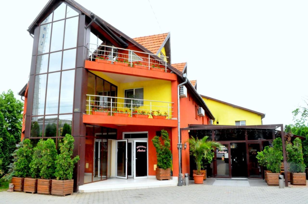 Hotel Andrei Кымпия-Турзи Экстерьер фото