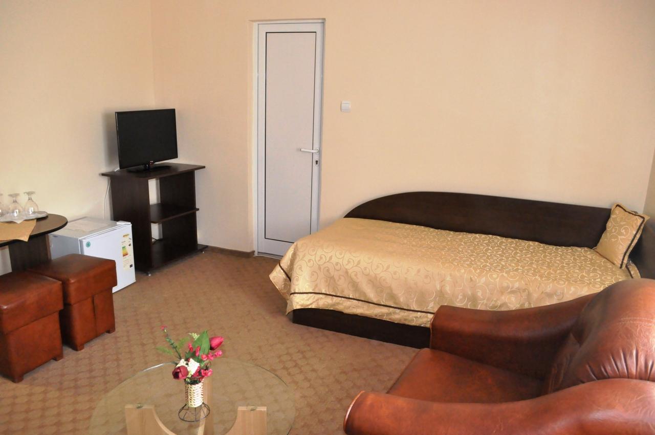 Hotel Andrei Кымпия-Турзи Экстерьер фото